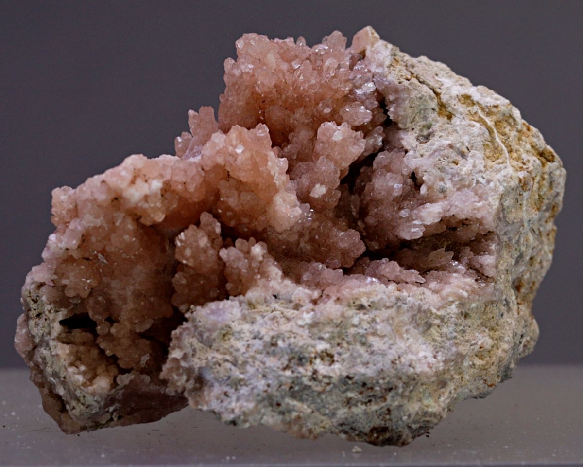 Rosa kvarts (eng. rose/pink quartz), Huancayo, Junin, Peru
