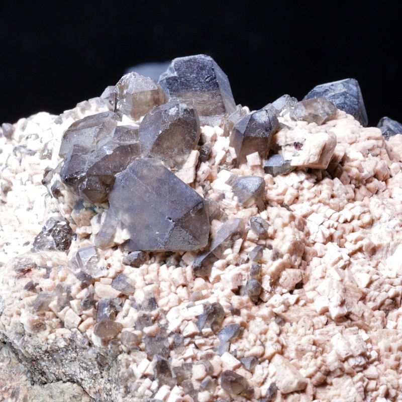 Røykkvarts/smokey quartz/morion med ortoklas, Hurum