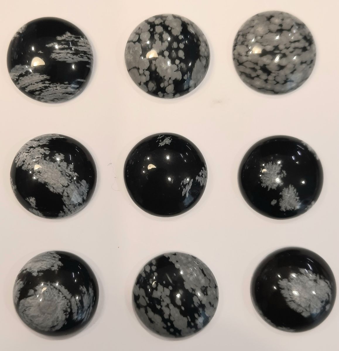 Cabochon, snøfnuggobsidian, 16 mm