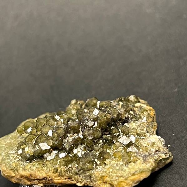 Bilde av Andraditt (demantoid), Tubussis Farm 22, Dures, Erongo, Namibia