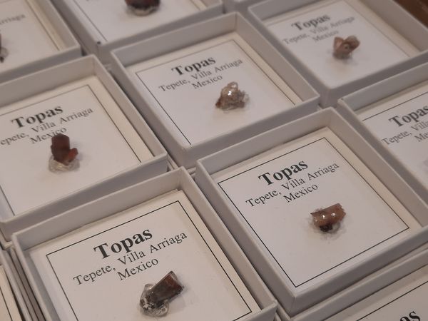 Hovedbilde Topas i gaveeske, San Luis Potosí, Mexico