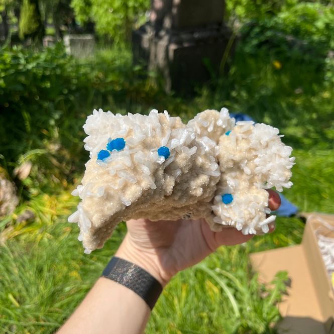 Hovedbilde Cavansittkrystaller på stilbittkrystaller