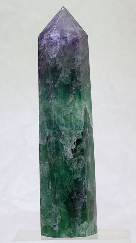 Regnbuefluoritt, tårn, 13,7 cm høy