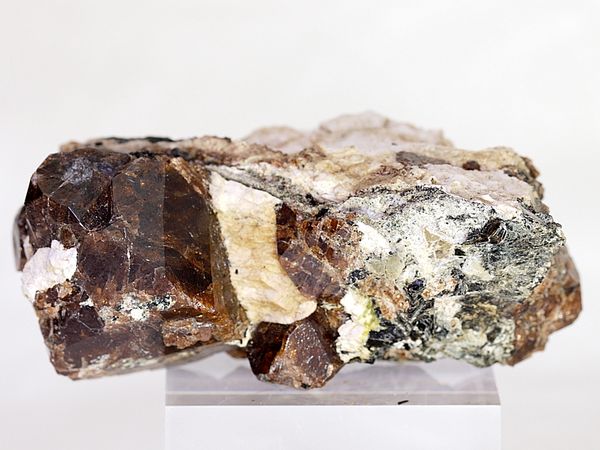 Hovedbilde Zirkonkrystallgruppe, Seiland, Finnmark