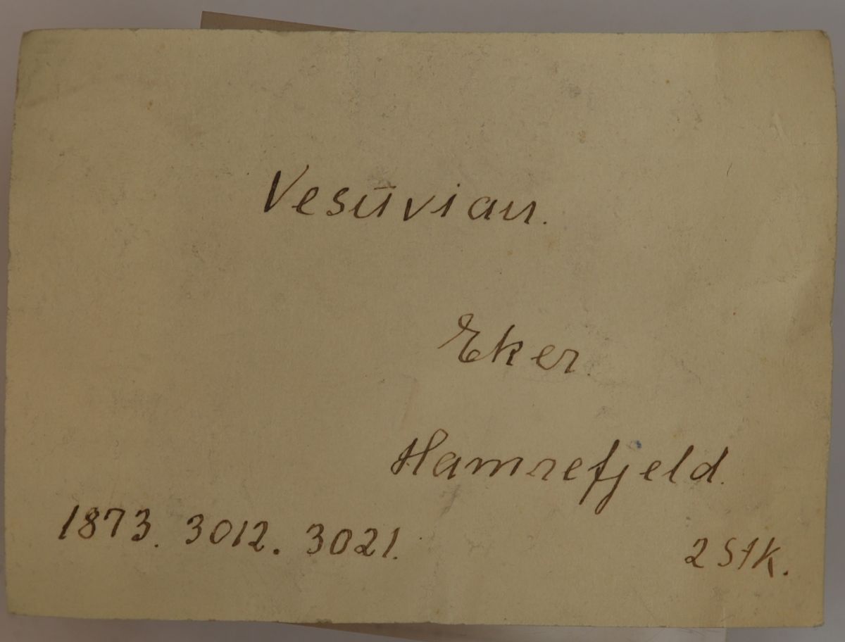 Vesuvianitt, Hamrefjell, Norge (1873)