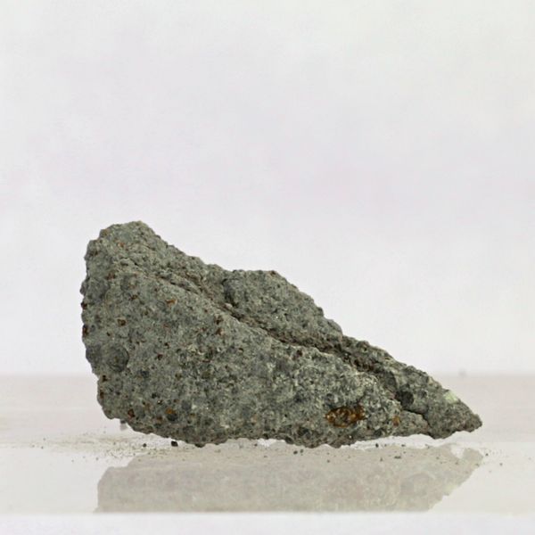 Hovedbilde Oslo-meteoritten (falt i mars 2012), 1,81 gram