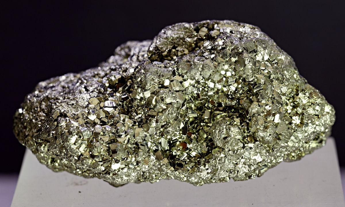 Pyrittkrystallgruppe, Peru (6-8 cm)