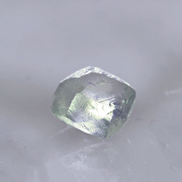 Hovedbilde SOLGT! Klar naturlig rådiamantkrystall (uslipt), 0,3 karat