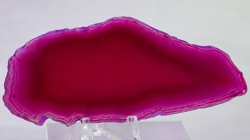 Agatskive, innfarget rosa