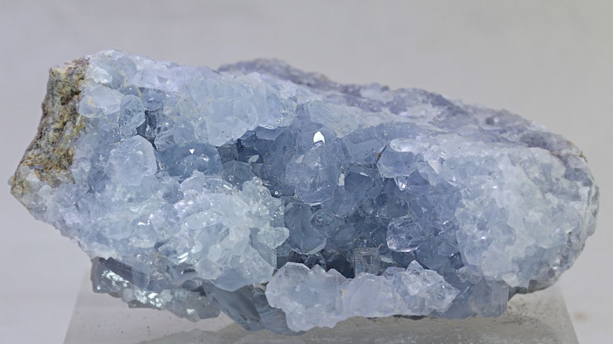 Cølestinkrystallgruppe fra Madagaskar